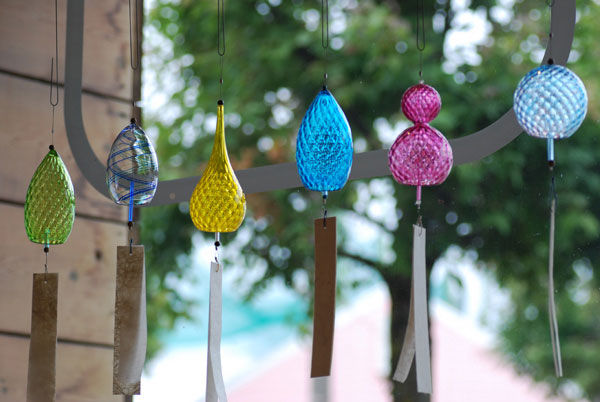 Hóa giải hung khí cho ngôi nhà bằng chuông gió 1 Hóa giải hung khí cho ngôi nhà bằng chuông gió 1