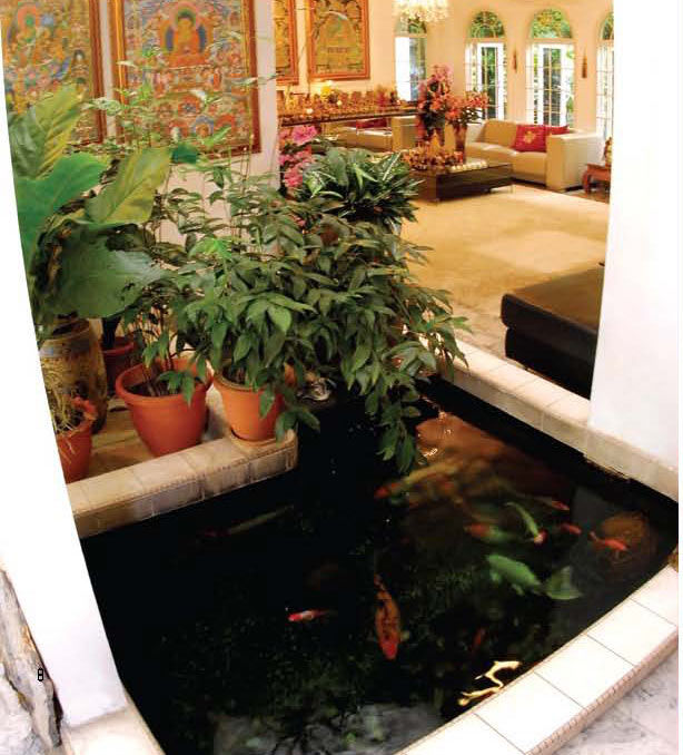 Ngôi nhà của Lillian Too có nhiều cây xanh, bể nước... thuận phong thủy Ngôi nhà của Lillian Too có nhiều cây xanh, bể nước... thuận phong thủy