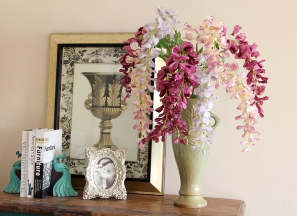 Nhà đẹp, tình duyên như ý với bình hoa hợp phong thủy 8