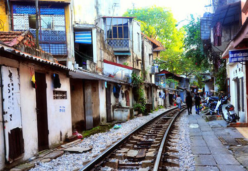 Hóa giải phong thủy xấu cho nhà gần đường tàu