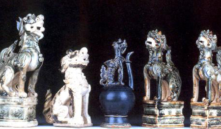 Trước nhà nên đặt Nghê hay sư tử đá? hóa giải sát khí ngôi nhà