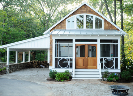 Chọn hướng cửa chính để thu hút năng lượng và tài lộc Theo phong thủy, cửa chính là nơi quan trọng nhất thu hút năng lượng và tài lộc cho gia chủ.