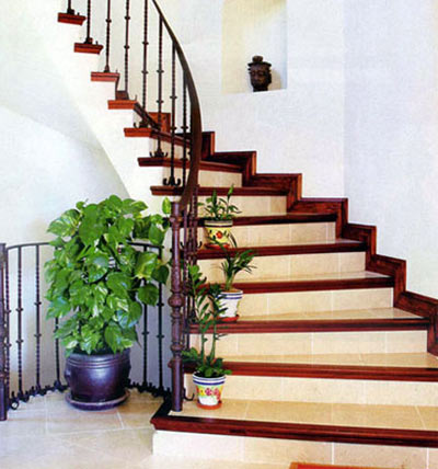 Sắp xếp cầu thang phong thủy giữ vượng khí ngôi nhà 2