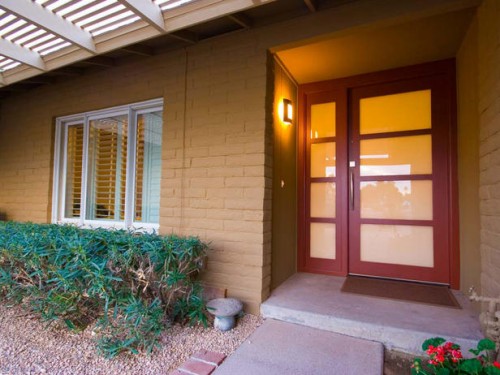 Ngôi nhà xinh với cửa màu đỏ hợp phong thuỷ 4 Ngôi nhà xinh với cửa màu đỏ hợp phong thuỷ | ảnh 5