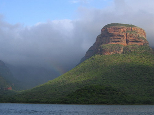 Biểu tượng núi cũng là một hình ảnh bạn có thể treo ở sau lưng Biểu tượng núi cũng là một hình ảnh bạn có thể treo ở sau lưng
