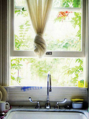 Cửa sổ phòng bếp và những lưu ý về phong thủy 2