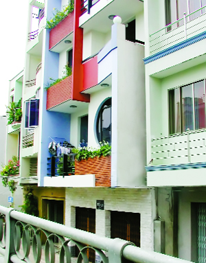 Cách bố trí ngôi nhà có bề ngang rộng hơn bề sâu Cách bố trí ngôi nhà có bề ngang rộng hơn bề sâu | ảnh 1