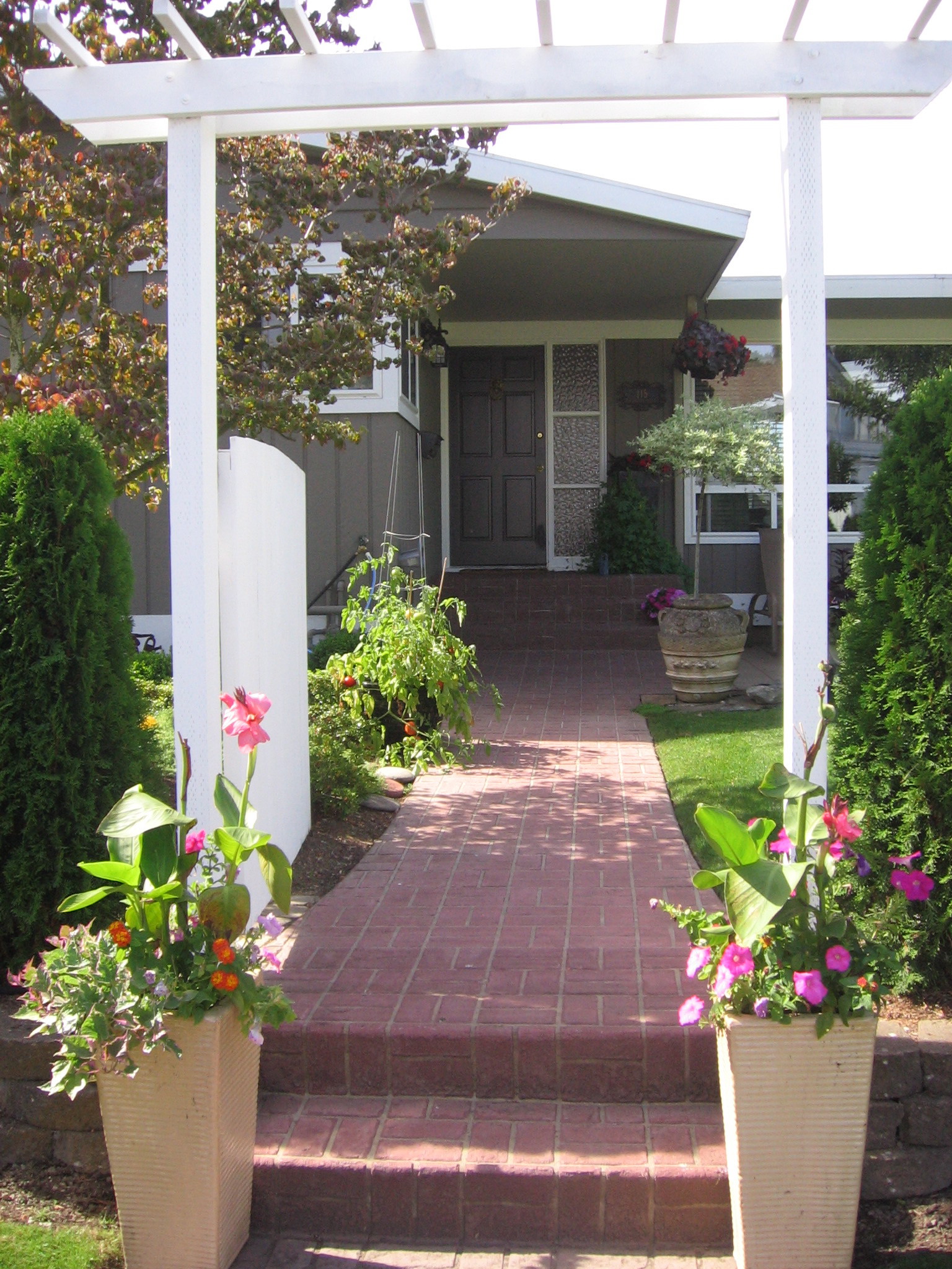 Bài trí lối đi đưa năng lượng tốt vào nhà Bài trí lối đi đưa năng lượng tốt vào nhà