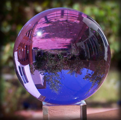 Những bí mật của quả cầu phong thủy 2 Những bí mật của quả cầu phong thủy | ảnh 3