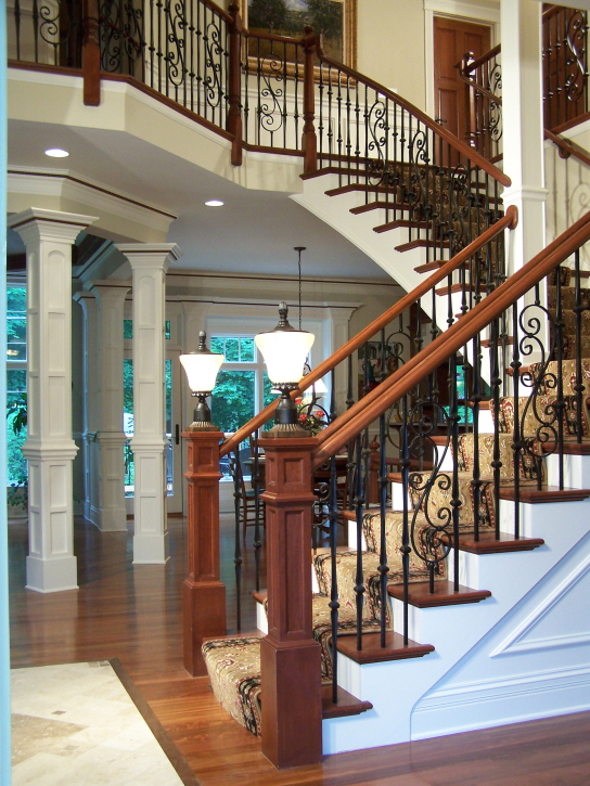 Sắp xếp cầu thang phong thủy giữ vượng khí ngôi nhà 1