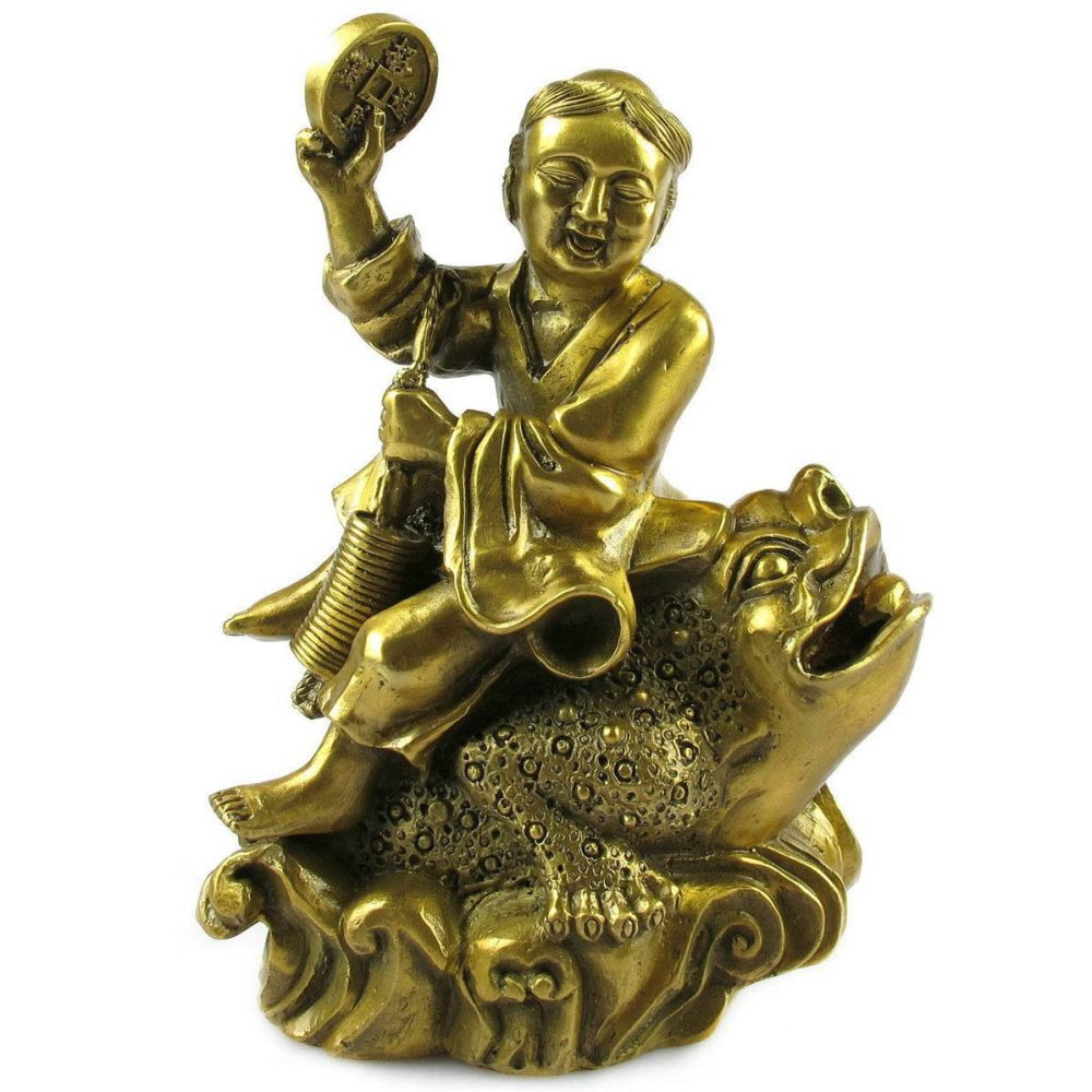 Cách treo tranh Lưu Hải tiên nhân Tượng Lưu Hải Tiên nhân ôm xâu tiền. Cóc ba chân là một biểu tượng <a class=