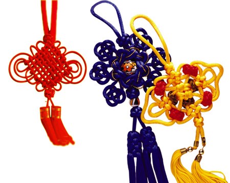 Năm mới, trang trí bằng dây kết cát tường để hút vận may