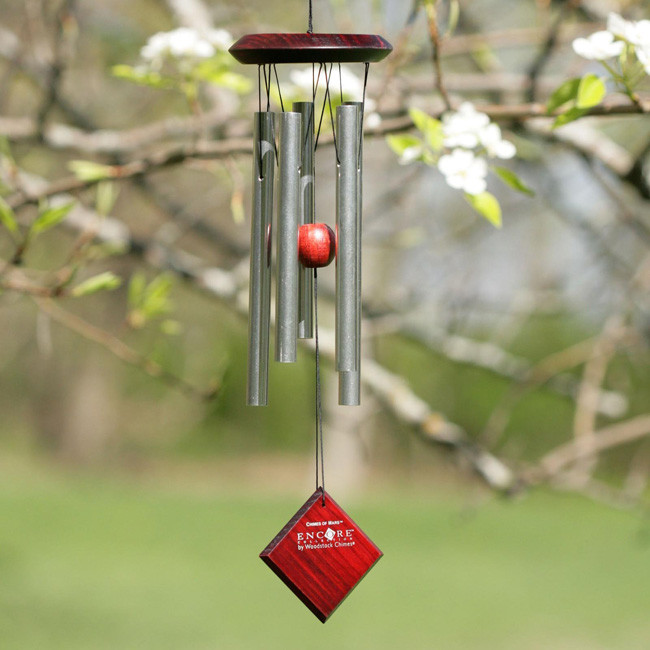 Hóa giải hung khí cho ngôi nhà bằng chuông gió 3 Hóa giải hung khí cho ngôi nhà bằng chuông gió 3