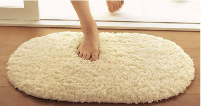 Vai trò quan trọng của tấm thảm chùi chân trong phong thủy