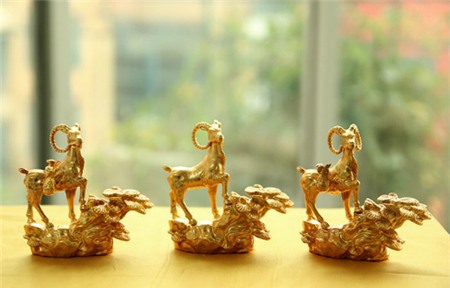 tượng dê