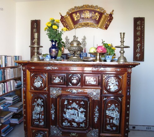 Phong thủy ban thờ tổ tiên mang may mắn 1