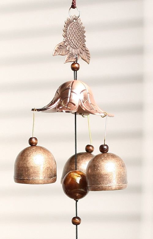 Hóa giải hung khí cho ngôi nhà bằng chuông gió Hóa giải hung khí cho ngôi nhà bằng chuông gió