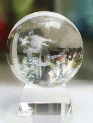 Những bí mật của quả cầu phong thủy 1 Những bí mật của quả cầu phong thủy | ảnh 2