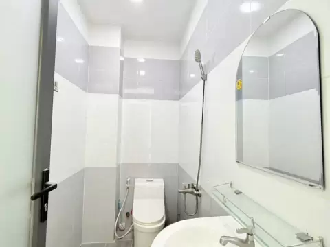Nhà phố Thạnh Lộc 29 – Đường 8m – Gara ô tô – 4PN – Chỉ 5,59 tỷ